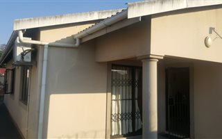 3 Bedroom House in KwaMashu