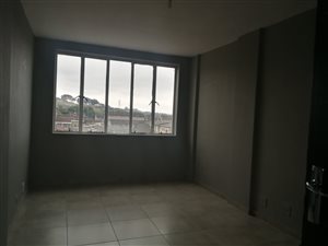 2 Bed Flat in Pinetown Central