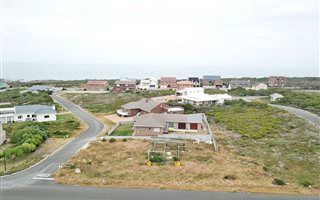678 m² Land available in Agulhas