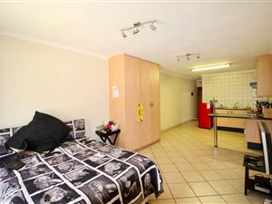 1 Bedroom Apartment in Leeuwenhof Estate