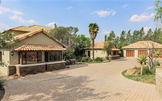 4 Bedroom House in Lanseria and surrounds