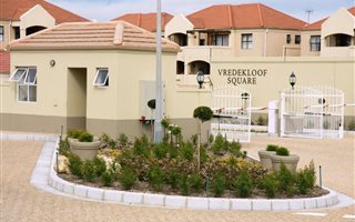 2 Bedroom Apartment in Vredekloof Heights