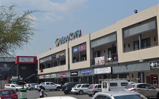 82 m² Commercial space in Modderfontein