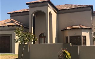 3 Bedroom House in Crescent Wood Country Estate