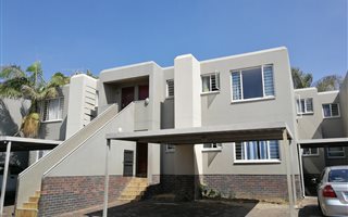 3 Bedroom Apartment in President Park