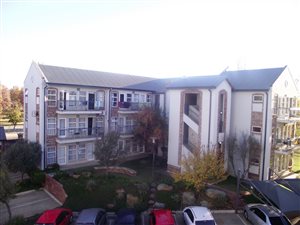 2 Bed Apartment in Mooivallei Park