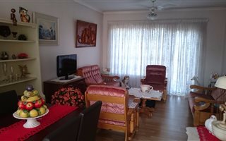2 Bedroom Townhouse in Theresa Park