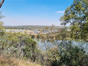 1000 m² Land available in Boschkop