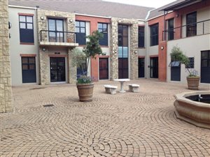 2 Bed Flat in Featherbrooke Estate