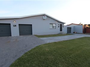4 Bed House in Lorraine