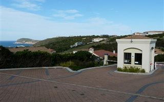 1001 m² Land available in Whale Rock Heights