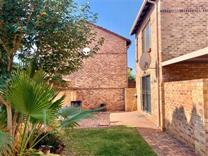 2 Bed Townhouse in Highveld