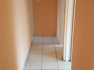 2 Bed Apartment in Alberton