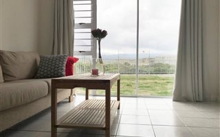 2 Bedroom Apartment in Muizenberg