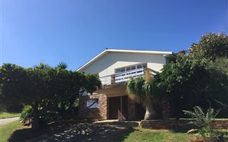 3 Bedroom House in Kenton-on-Sea
