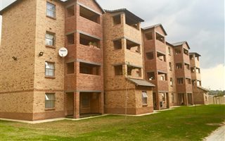 2 Bedroom Apartment in Heuweloord