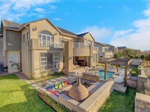4 Bed House in Waterfall Country Estate