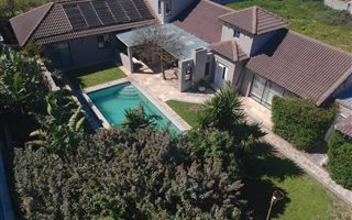 3 Bedroom House in Sunset Beach