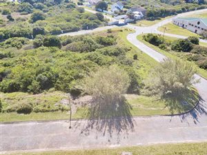 759 m² Land available in West Bank