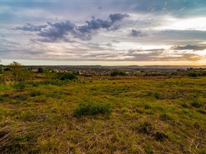 786 m² Land available in Eagle Canyon Golf Estate