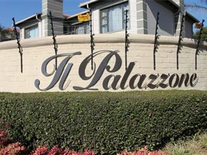 3 Bed Duplex in Amorosa