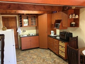 1 Bedroom Garden Cottage in Monument Park