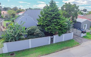 3 Bedroom House in Newton Park
