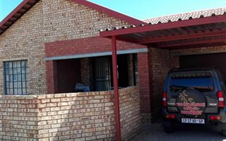 2 Bedroom Townhouse in Riversdale