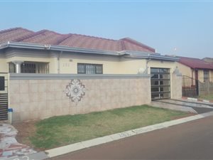 3 Bed House in Vosloorus