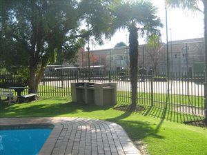2 Bed Apartment in Edenglen