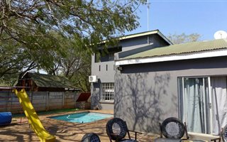 3 Bedroom House in Komatipoort