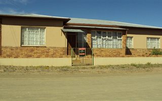 5 Bedroom House in Noupoort