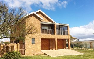 3 Bedroom House in Fisherhaven
