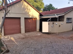 3 Bed House in Tileba