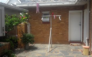 1 Bedroom Garden Cottage in Queenswood