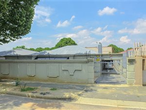 3 Bedroom House in Brixton