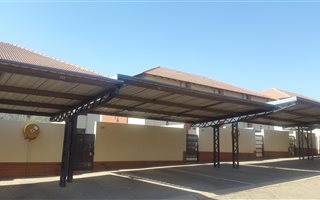 2 Bedroom Townhouse in Pretorius Park