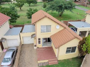 3 Bed Cluster in Buccleuch