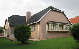 3 Bedroom House in Emmarentia