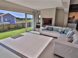 3 Bed House in Langebaan Country Estate