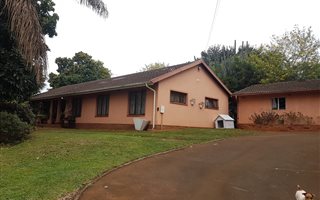 4 Bedroom House in Waterfall