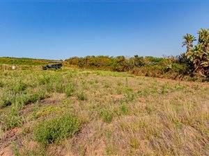 1372 m² Land available in Seaton Estate