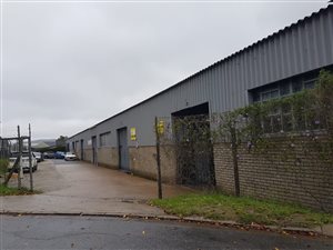 900 m² Commercial space in Knysna Industrial