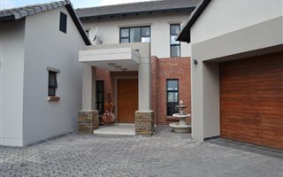 4 Bedroom House in Copperleaf