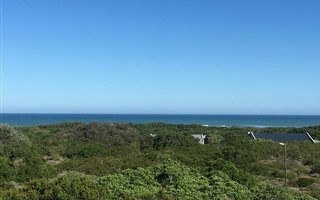 1017 m² Land available in Cannon Rocks