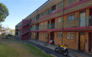 2 Bedroom Apartment in Crown Gardens