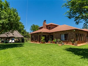 4.2 ha Farm in Rosslyn