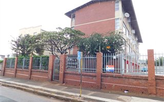 2 Bedroom Flat in Umbilo