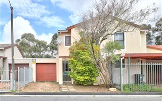 2 Bedroom House in Kenilworth