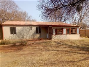 3 Bed House in Skeerpoort
